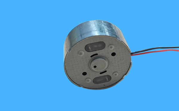 300七彩噴水音箱直流電機(jī) 300七彩噴水音箱直流電機(jī)